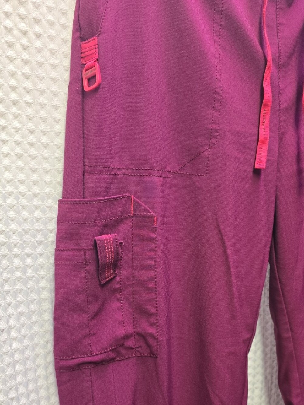3 Pairs Of Carhartt Women's Cargo Scrub Pants - Medium Petite - Burgundy/Maroon - Picture 5 of 9